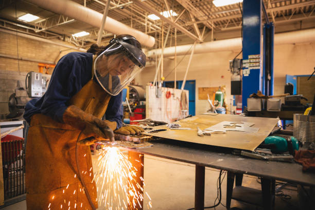 Best Marine and Shipbuilding Welding in Mountain View Acres, CA